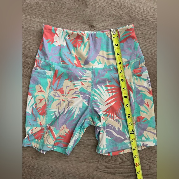Salt Life Tropical Colorful Athletic Biker Shorts Small Gym Workout - Picture 6 of 6